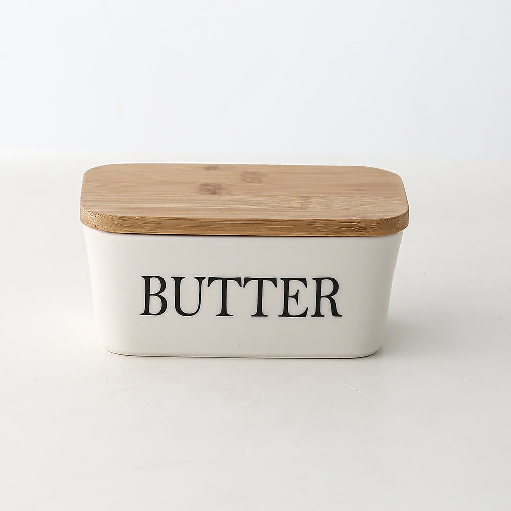 Butter dish with bamboo lid