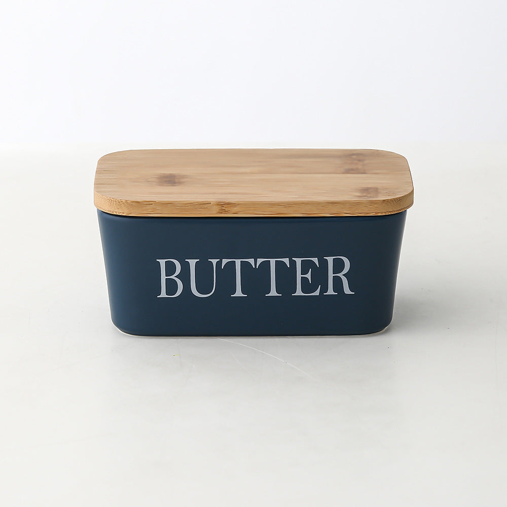 Butter dish with bamboo lid