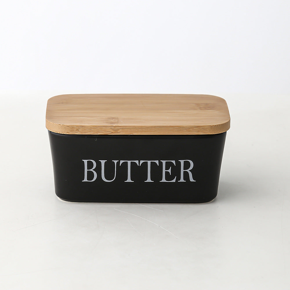 Butter dish with bamboo lid